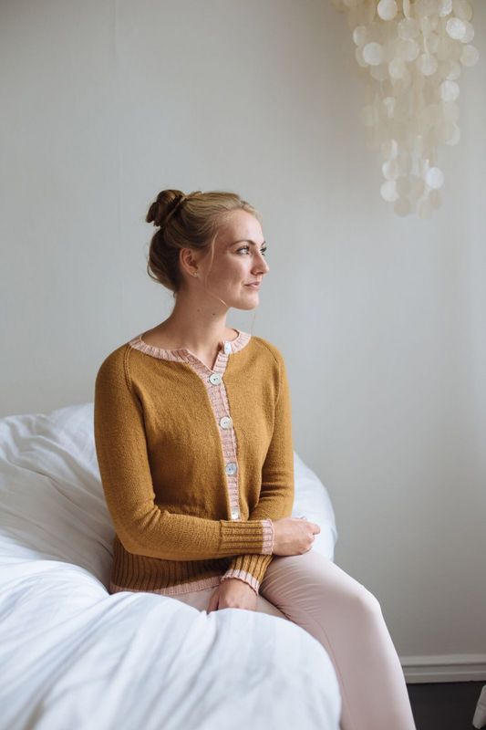 187 Winnies Cardigan Camarose