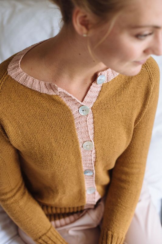 187 Winnies Cardigan Camarose
