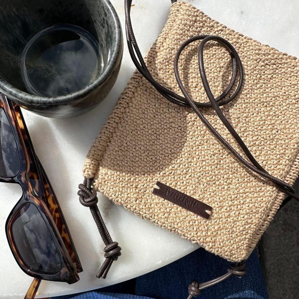 Skinnsnor og Petiteknitlabel til siennabag - petiteknit