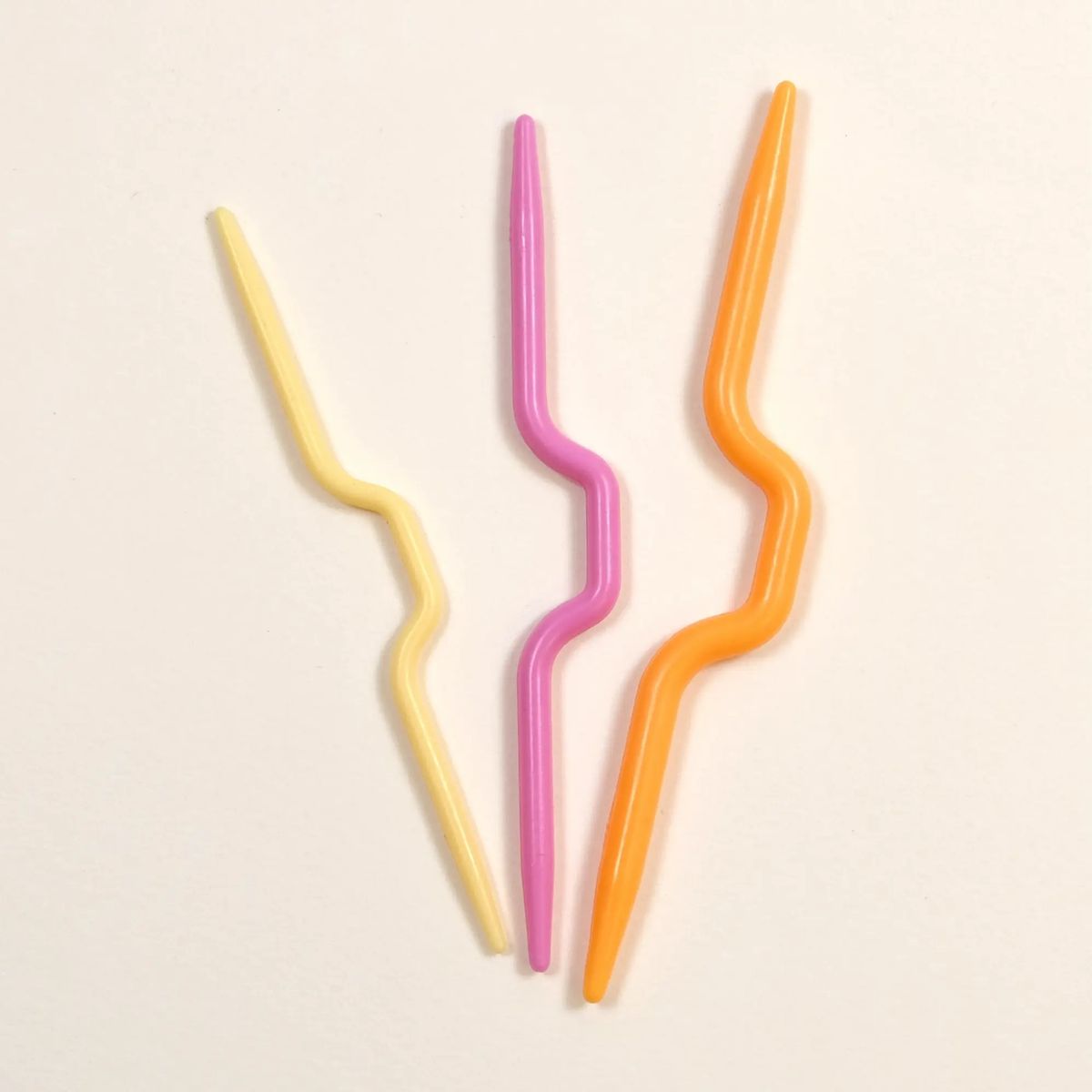 Flettepinner i plast- sett med 3 stk.